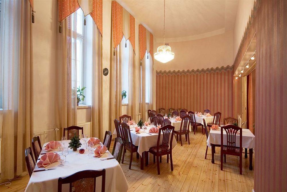 Hotel Hospitz Савонлинна Экстерьер фото